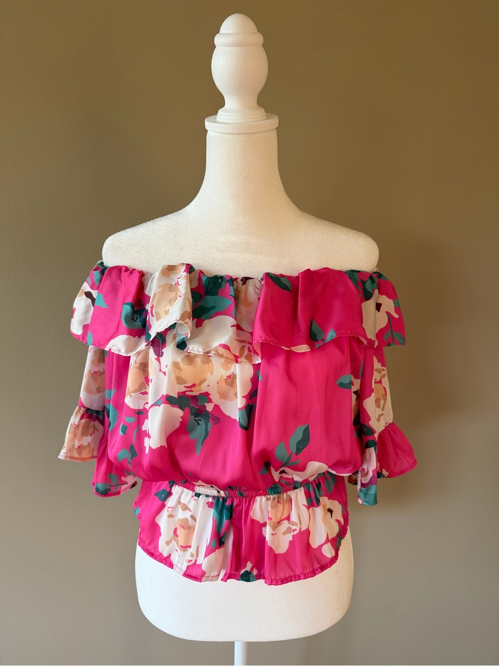 Off-Shoulder Floral Ruffle Top in Hot Pink